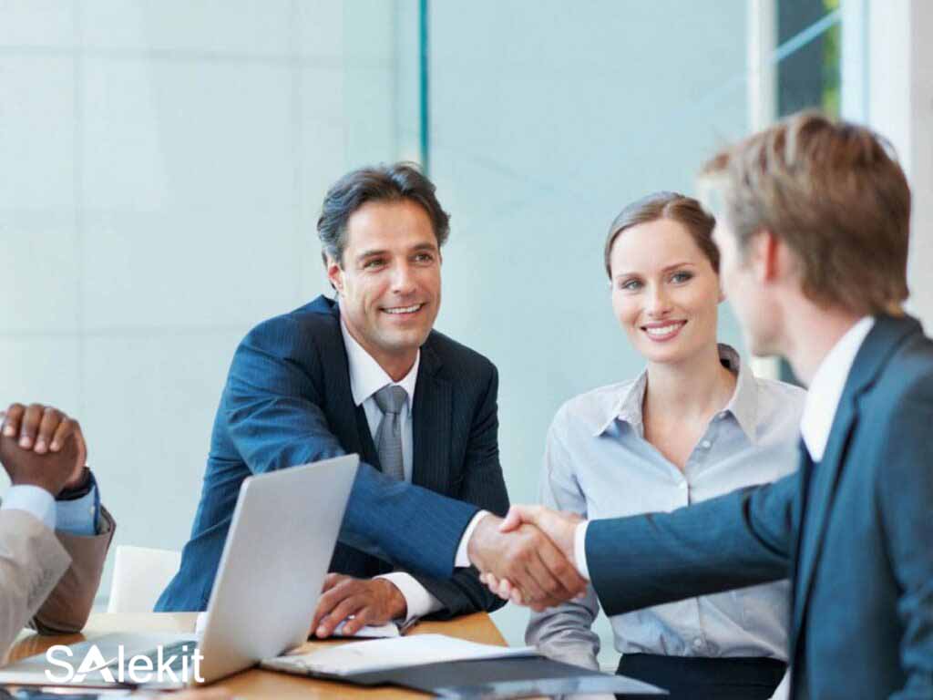 cach giao tiep voi khach hang