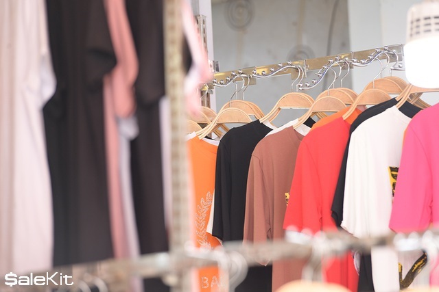 lấy h&agrave;ng ở chợ Ninh Hiệp