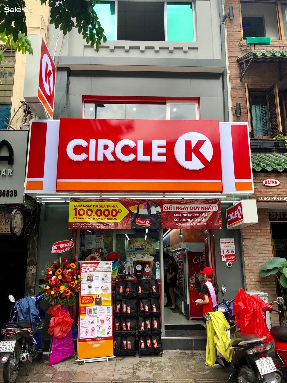 Điểm kh&aacute;c nhau giữa si&ecirc;u thị mini, cửa h&agrave;ng tiện lợi v&agrave; cửa h&agrave;ng tạp h&oacute;a truyền thống