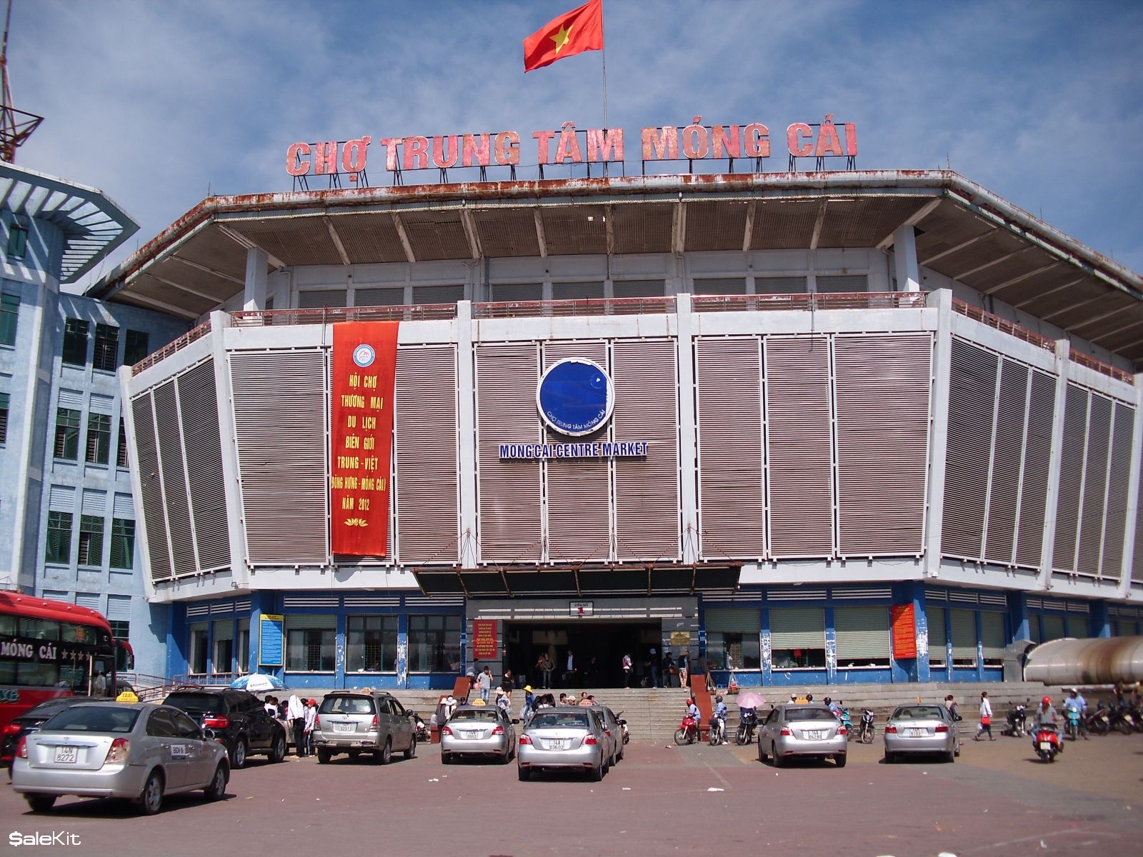 sỉ quần &aacute;o