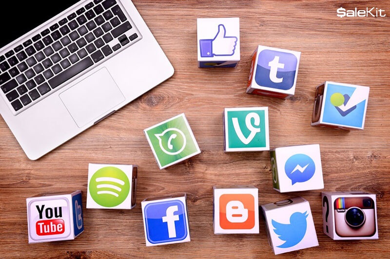 Quảng c&aacute;o Website của bạn tr&ecirc;n mạng x&atilde; hội, email